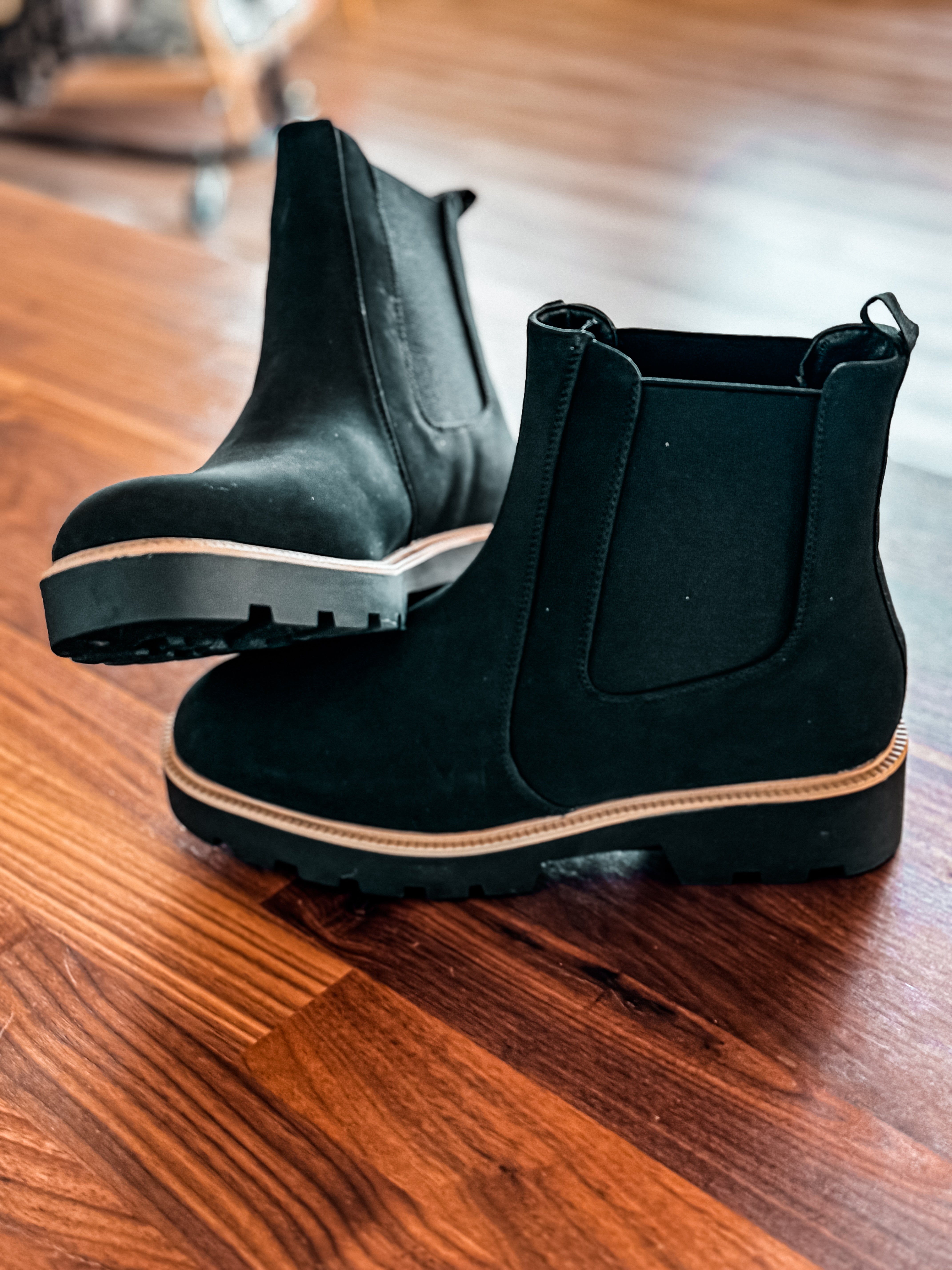 Rev Boot *All Sales Final*  7.5, 9, 11