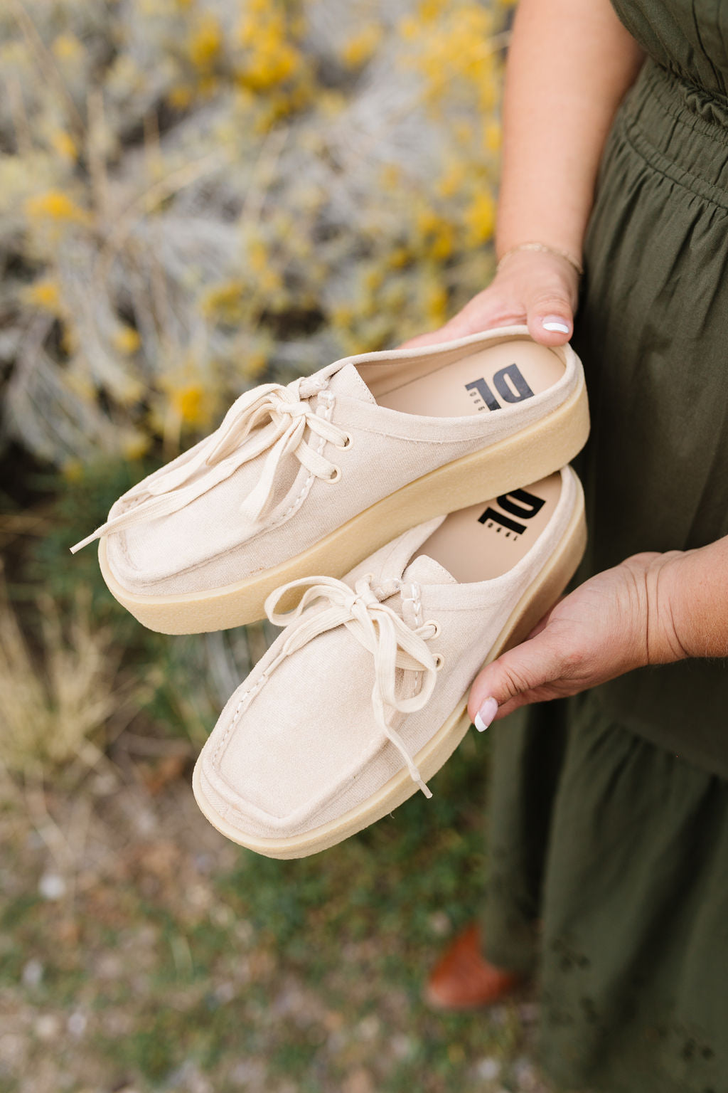 Daybreak Slide *All Sales Final!!!* Sizes 7.5 to 9.5