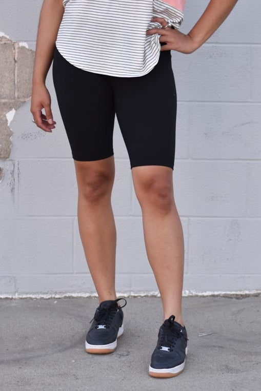 Every Day Bermuda Shorts in Black